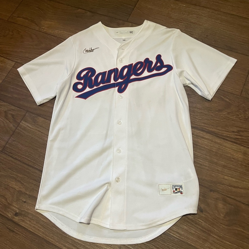 Ivan Rodriguez Nike cooperstown Jersey size small (unisex)